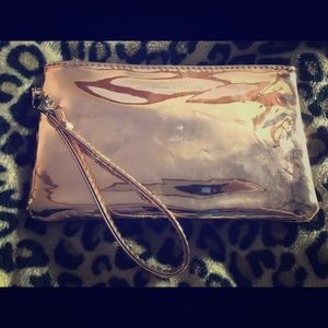 Adrienne Vittadini Charging Wristlet ROSE GOLD
